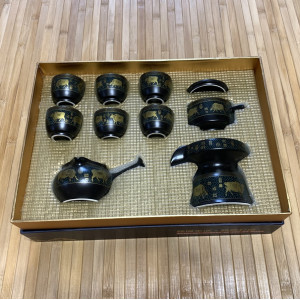 Красивый набор посуды для чайной церемонии на 6 персон